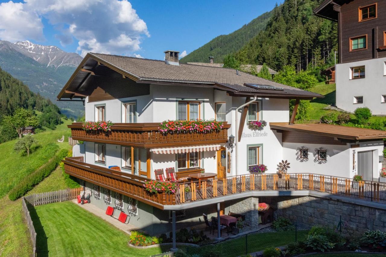 Ferienwohnung Elfriede Hopfgarten in Defereggen エクステリア 写真