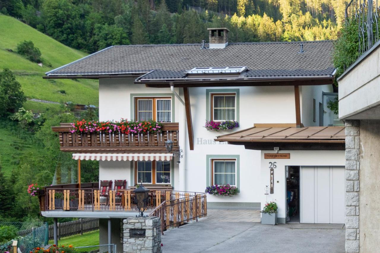 Ferienwohnung Elfriede Hopfgarten in Defereggen エクステリア 写真